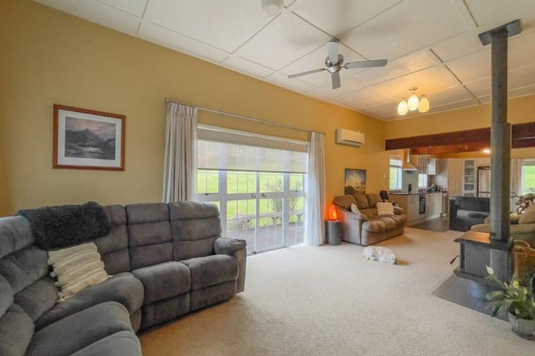 Photo of property in 16 Te Ana Lane, Thames, 3577