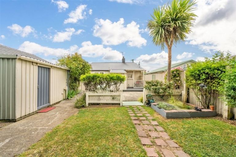 Photo of property in 5a Stephen Street, Trentham, Upper Hutt, 5018