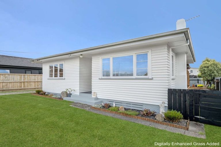 Photo of property in 8 Norman Street, Nawton, Hamilton, 3200