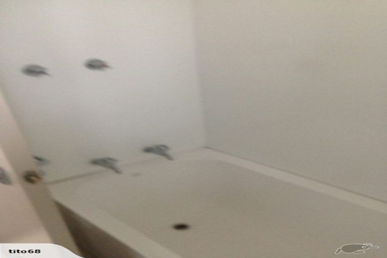 Photo of property in 2/26 Karaka Street, New Lynn, Auckland, 0600