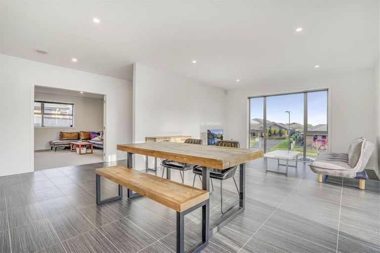 Photo of property in 13 Vantage Place, Flagstaff, Hamilton, 3210