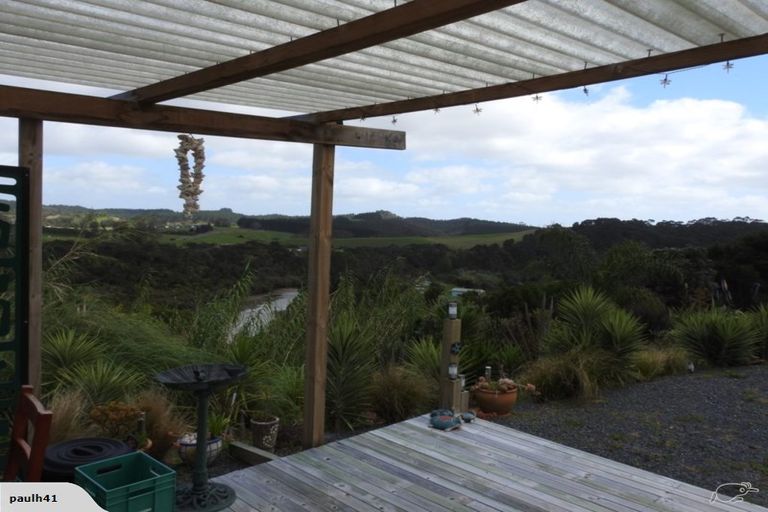 Photo of property in 10 Falls View Road, Haruru, 0204