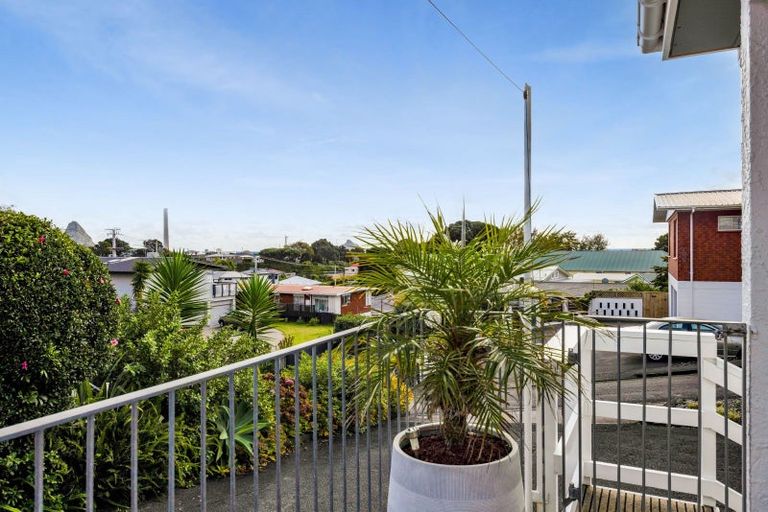 Photo of property in 1/422 Devon Street West, Lynmouth, New Plymouth, 4310