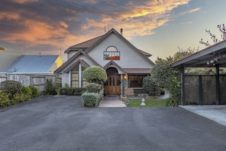 Photo of property in 222 Victoria Avenue, Hokowhitu, Palmerston North, 4410