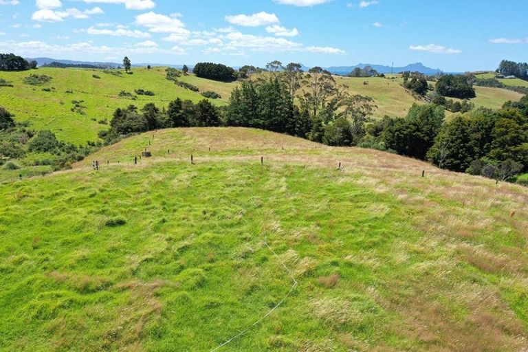Photo of property in 1 Wairimu Way, Waipu, 0582