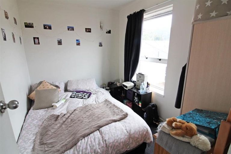 Photo of property in 102 Harbour Terrace, North Dunedin, Dunedin, 9016