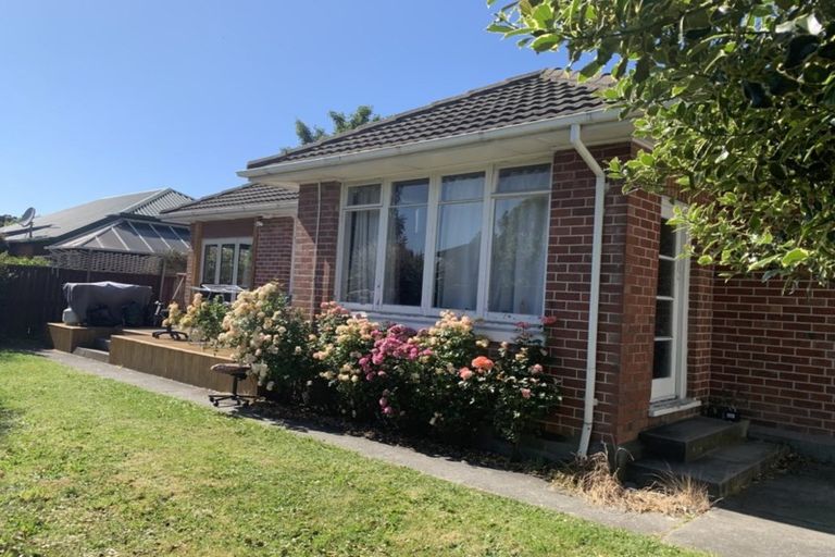 Photo of property in 71 Maidstone Road, Ilam, Christchurch, 8041