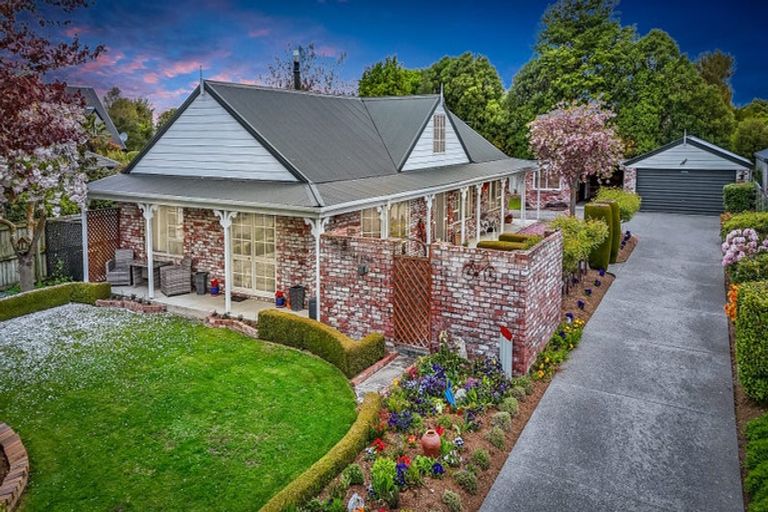 Photo of property in 14 Manahi Place, Woodend, 7610