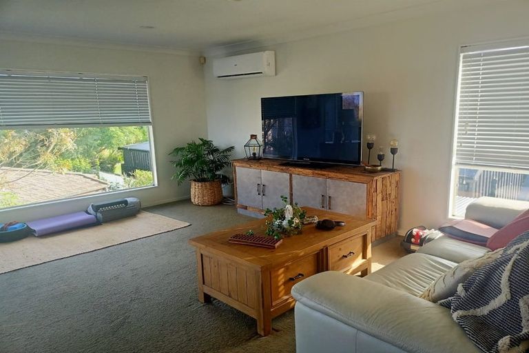 Photo of property in 1/13 Markham Place, Bucklands Beach, Auckland, 2012