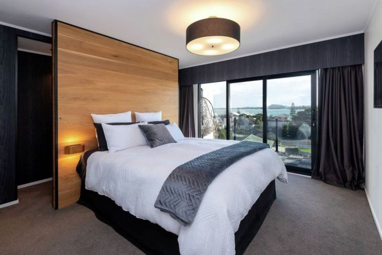 Photo of property in 64a Hattaway Avenue, Bucklands Beach, Auckland, 2012