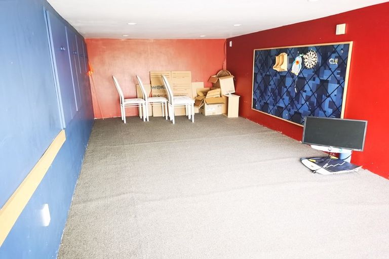 Photo of property in 34 Glenfern Road, Mellons Bay, Auckland, 2014