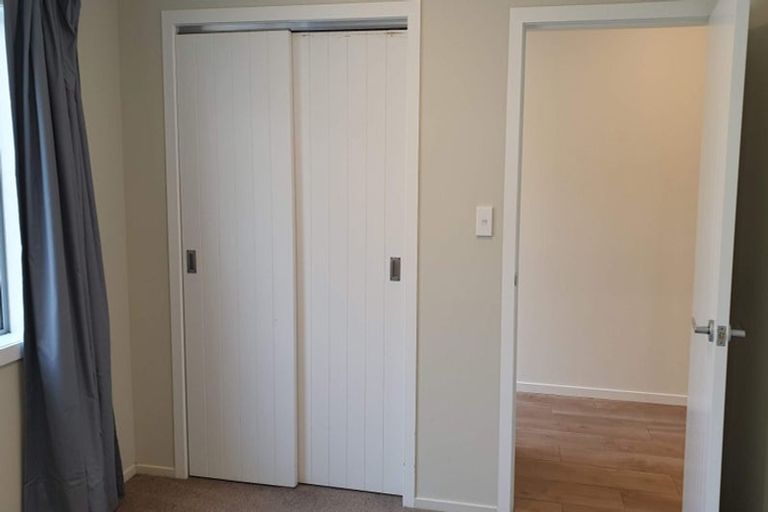 Photo of property in 9/19 Collins Avenue, Tawa, Wellington, 5028