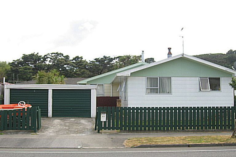Photo of property in 2/47 Gemstone Drive, Birchville, Upper Hutt, 5018