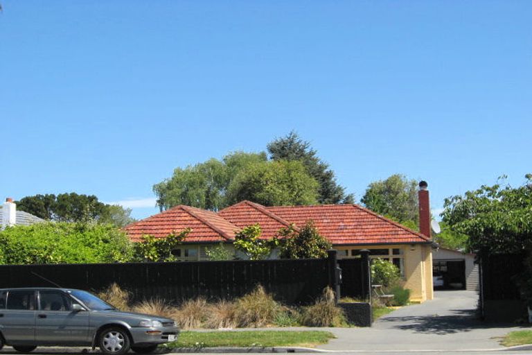 Photo of property in 157 Memorial Avenue, Burnside, Christchurch, 8053