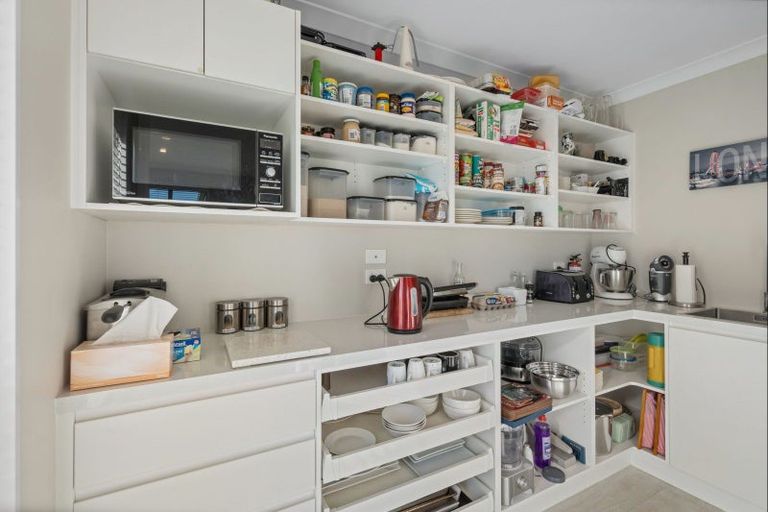 Photo of property in 14 Glenfinnan Place, West Melton, 7618