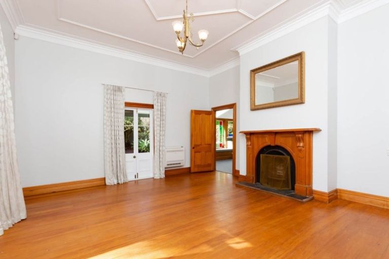 Photo of property in 50 Cromwell Street, Mount Eden, Auckland, 1024