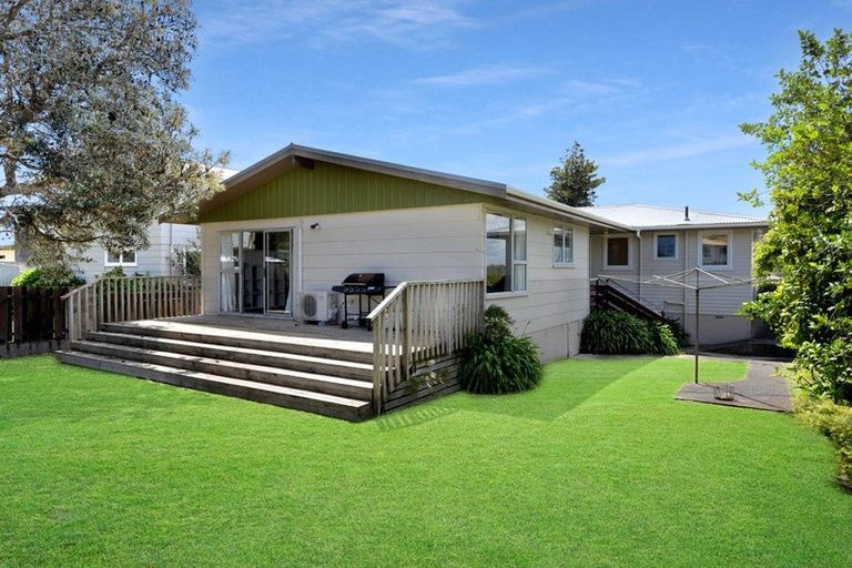 Photo of property in 7 Jillian Drive, Ranui, Auckland, 0612