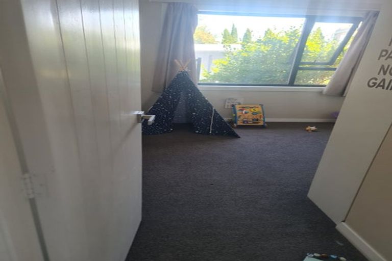 Photo of property in 44 Dickson Crescent, Hornby, Christchurch, 8042