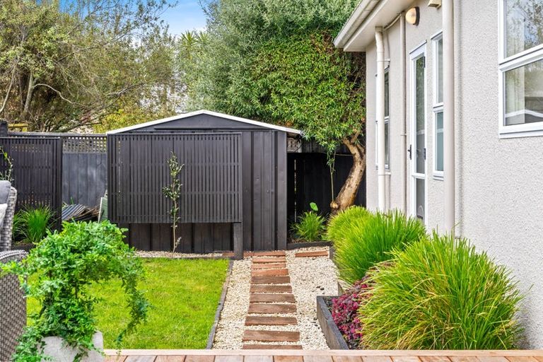 Photo of property in 2/7 Seine Road, Forrest Hill, Auckland, 0620