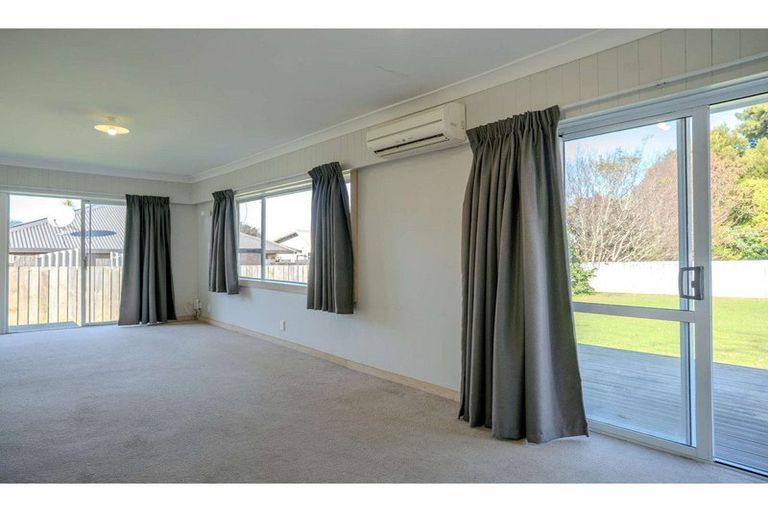 Photo of property in 17a Hawkings Crescent, Kerikeri, 0230