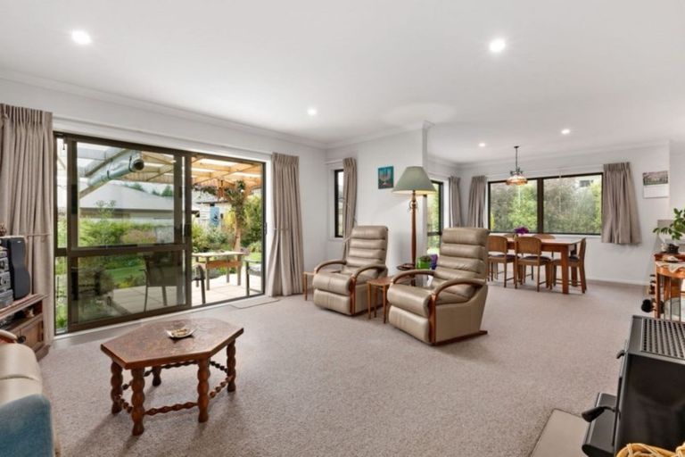 Photo of property in 86a Margaret Drive, Omokoroa, 3114