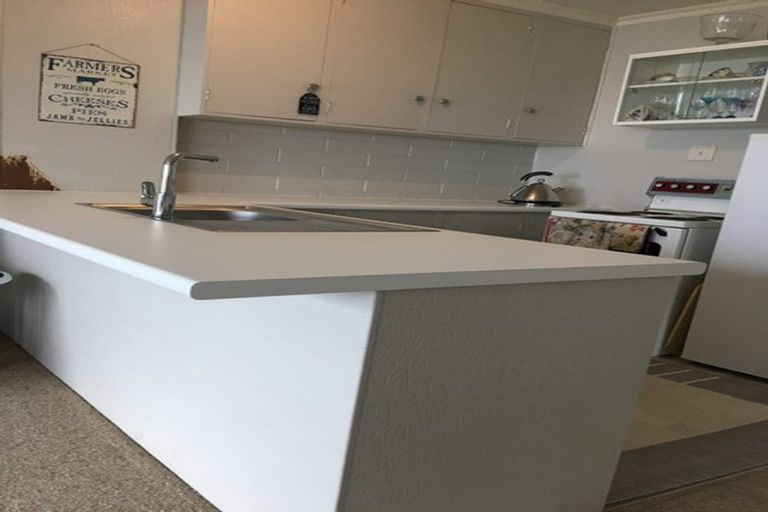 Photo of property in 1/23 Hamblyn Street, Strandon, New Plymouth, 4312