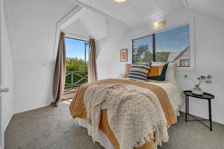 Photo of property in 2/40 Rosella Road, Mangere East, Auckland, 2024