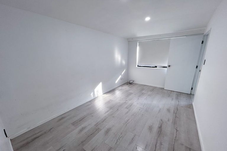 Photo of property in 22 Botany Road, Howick, Auckland, 2010