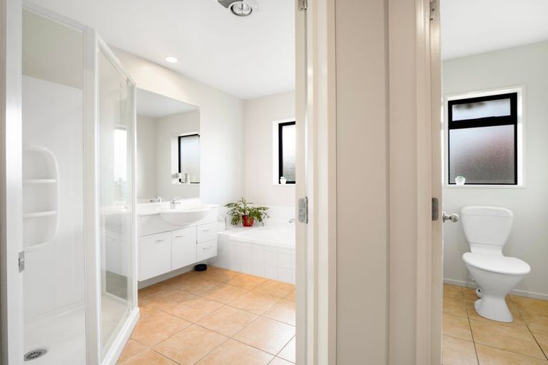 Photo of property in 13 Cressida Close, Rolleston, 7614