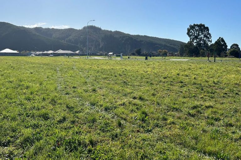 Photo of property in 10 Pyke Place, Wakefield, 7025