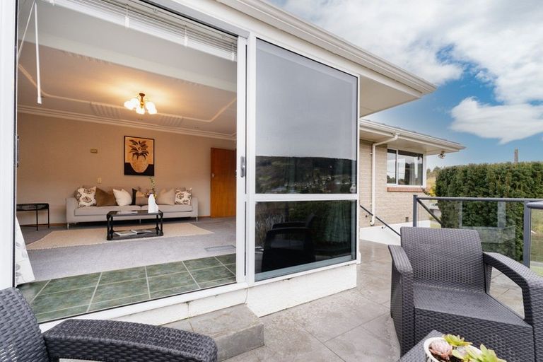 Photo of property in 8 Jason Street, Helensburgh, Dunedin, 9010