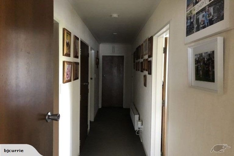 Photo of property in 60 John F Kennedy Drive, Milson, Palmerston North, 4414