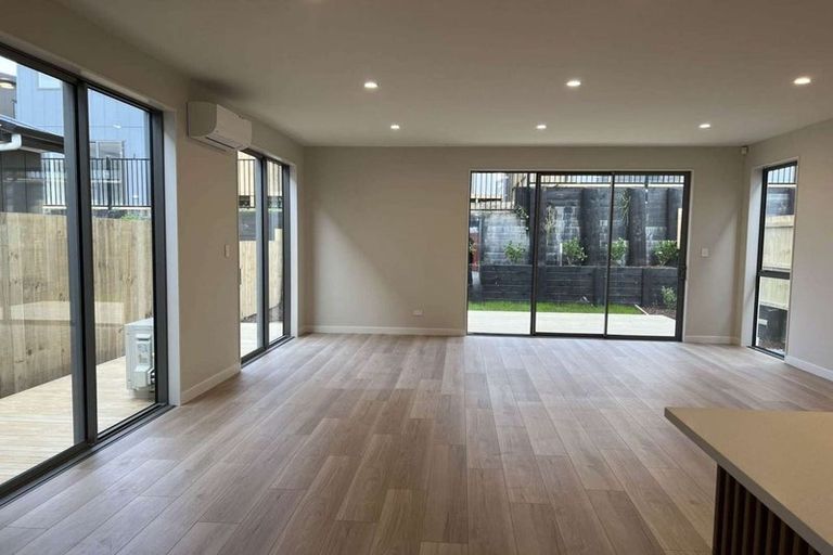 Photo of property in 11 Kapehu Road, Silverdale, 0932