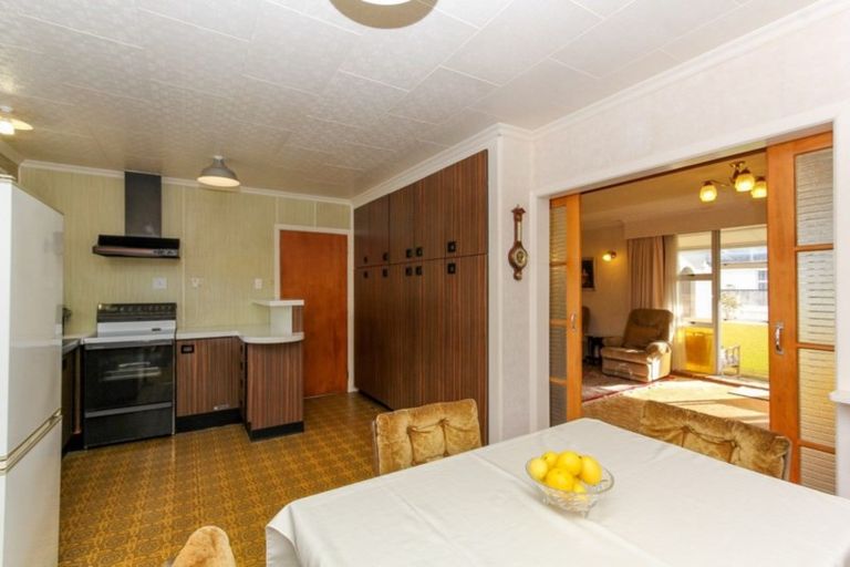 Photo of property in 40 Richmond Street, Fitzroy, New Plymouth, 4312