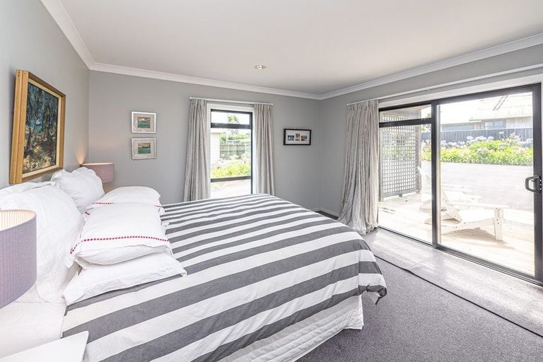 Photo of property in 21 Sunset Parade, Kai Iwi, Whanganui, 4574