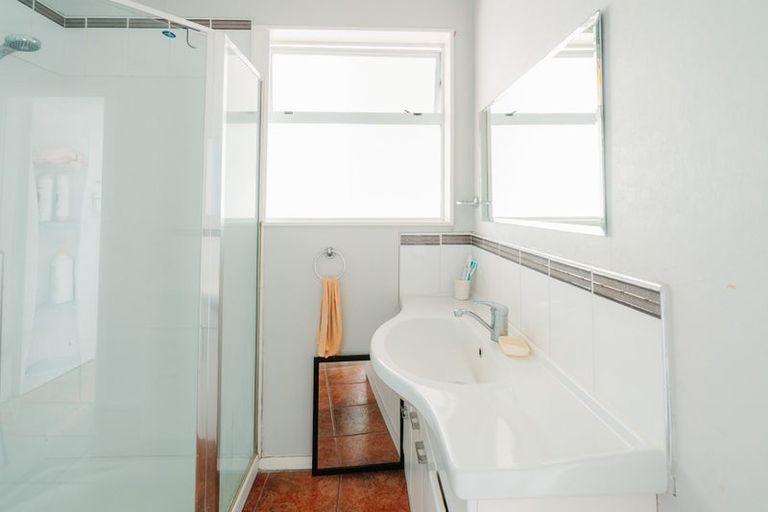 Photo of property in 27 Stanley Street, Levin, 5510