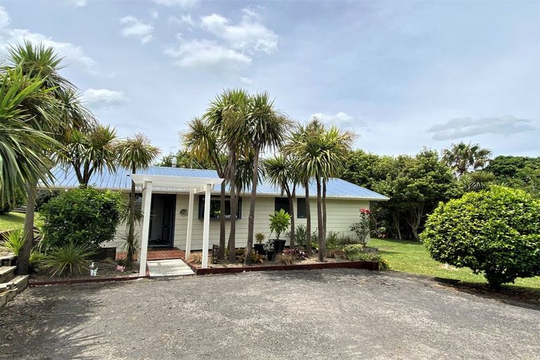 Photo of property in 4 Jenny Lane, Waiuku, 2123