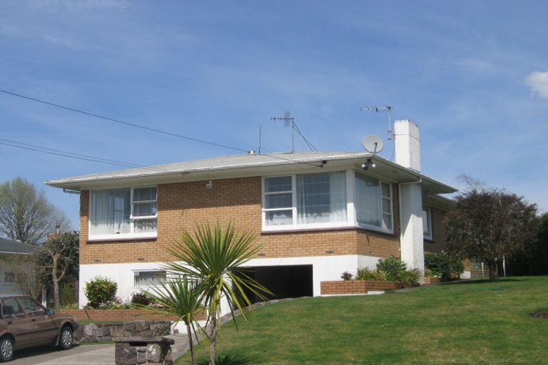 Photo of property in 44 Hillcrest Avenue, Hillcrest, Rotorua, 3015