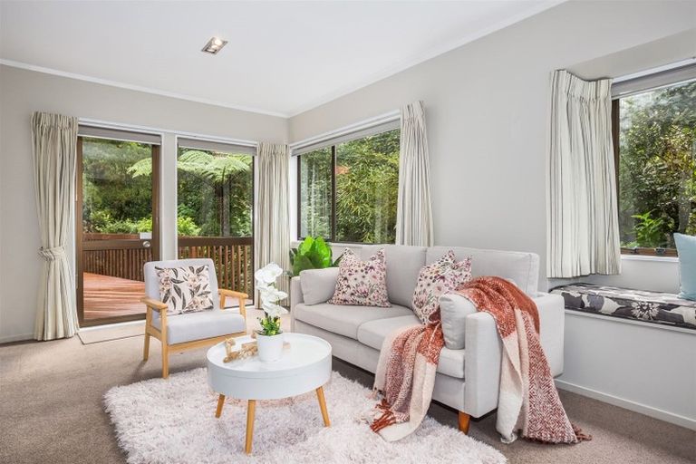 Photo of property in 14 Furneaux Grove, Whitby, Porirua, 5024