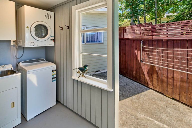 Photo of property in 22 Rintoul Grove, Stokes Valley, Lower Hutt, 5019