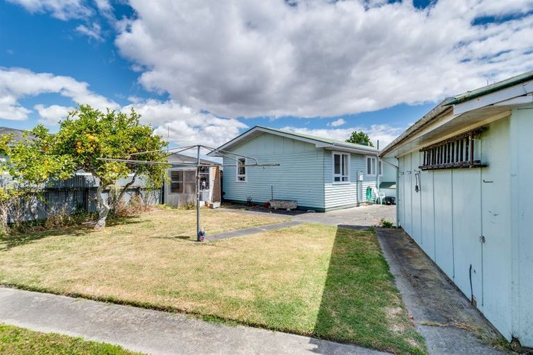 Photo of property in 59 Exeter Crescent, Pirimai, Napier, 4112