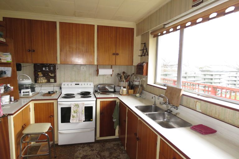 Photo of property in 61 Clifton Street, Windsor, Invercargill, 9810