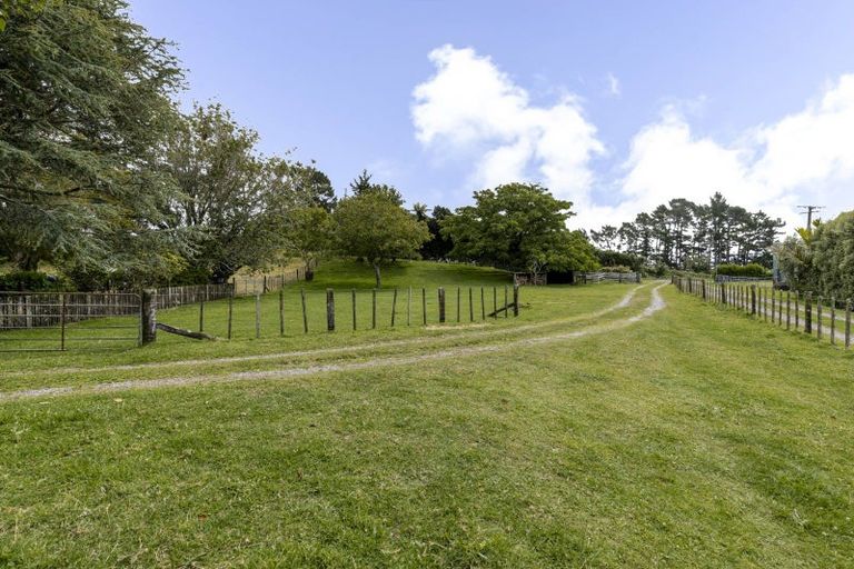 Photo of property in 327 Awai Road, Tarurutangi, New Plymouth, 4372