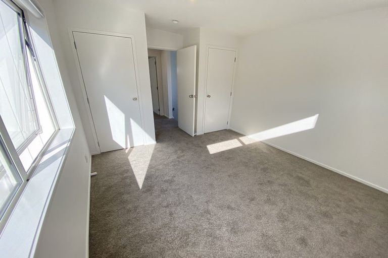 Photo of property in 119b Lynn Road, Bayview, Auckland, 0629