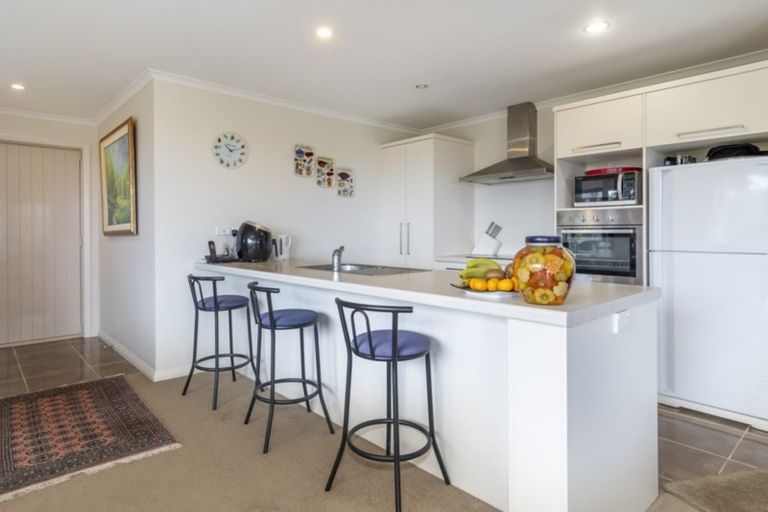 Photo of property in 19 Haden Place, Omokoroa, 3114