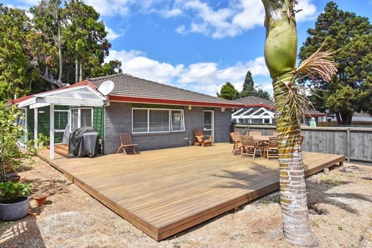 Photo of property in 1/348 Great South Road, Opaheke, Papakura, 2113