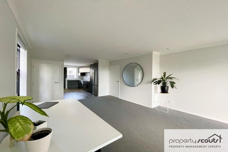 Photo of property in 20 Discovery Place, Marfell, New Plymouth, 4310