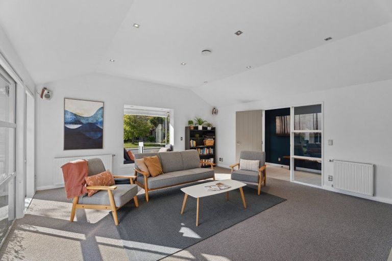 Photo of property in 5 Crawford Place, Lake Hayes, Queenstown, 9304