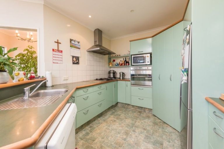 Photo of property in 18 Orpington Place, Stoke, Nelson, 7011