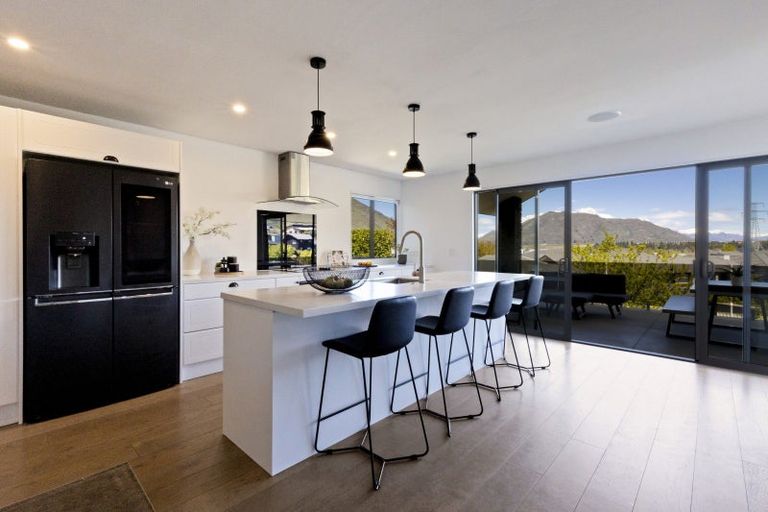 Photo of property in 6 Oxfordshire Avenue, Lower Shotover, Queenstown, 9304